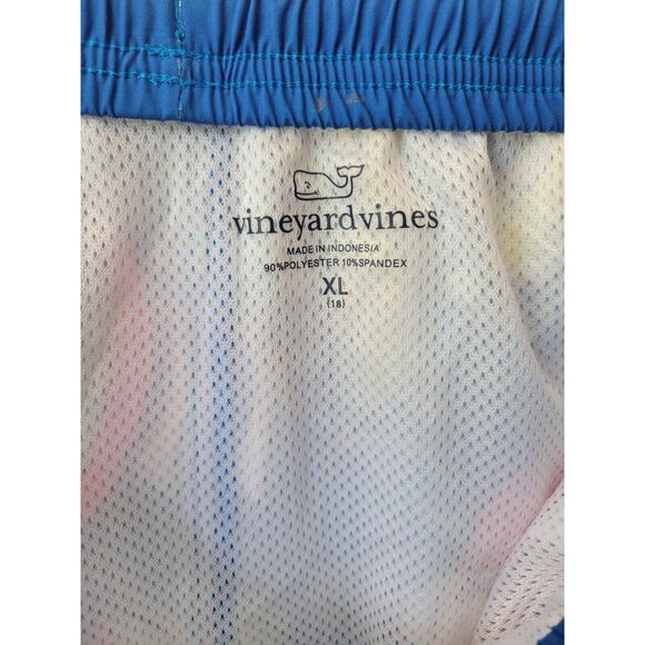 New men's XL vineyard vines chappy swim trunks with sailboat pattern beach pool - Picture 5 of 5